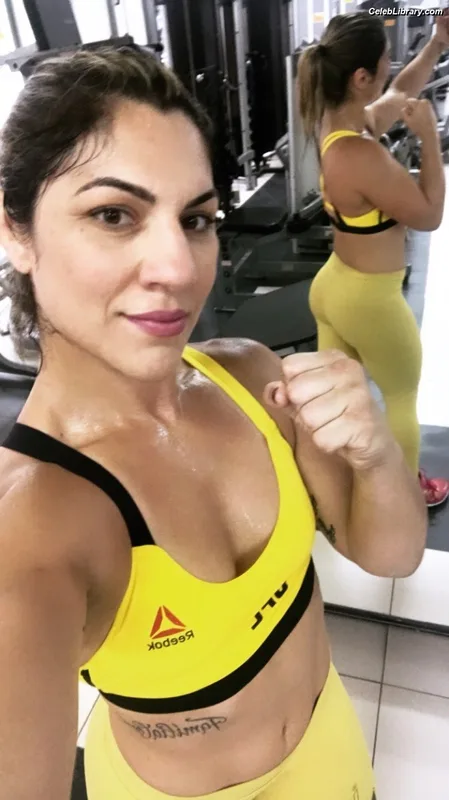 Bethe Correia photo 3 of 424