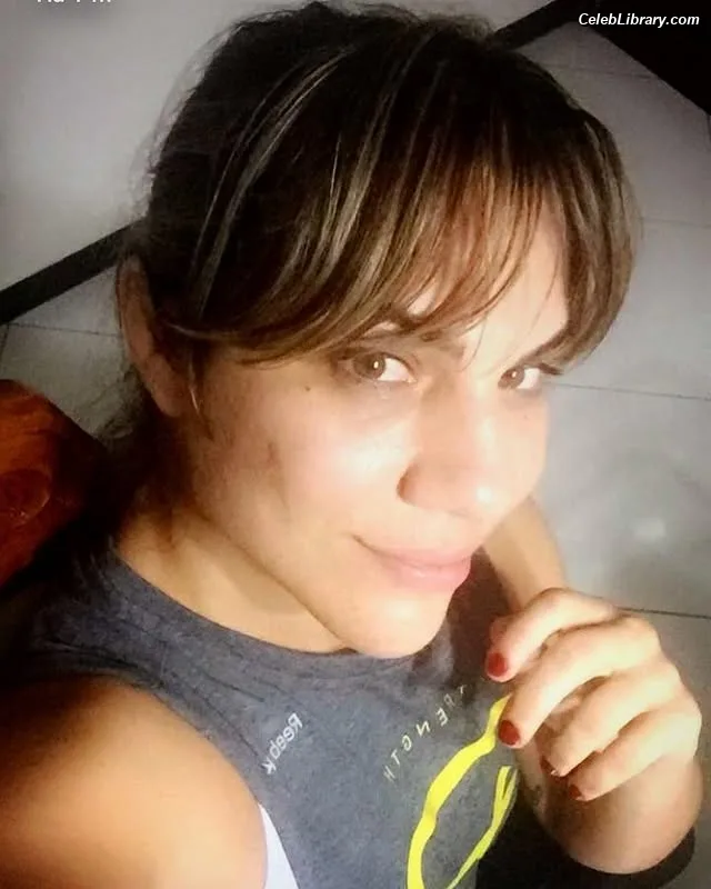 Bethe Correia photo 19 of 424