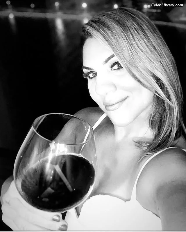 Bethe Correia photo 1 of 424