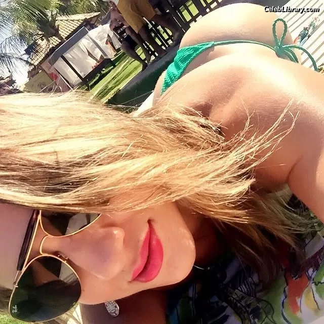 Bethe Correia photo 5 of 424