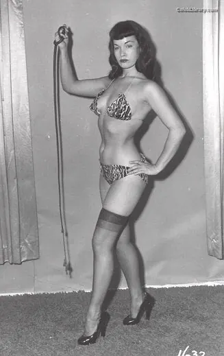 Bettie Page photo 9 of 1564
