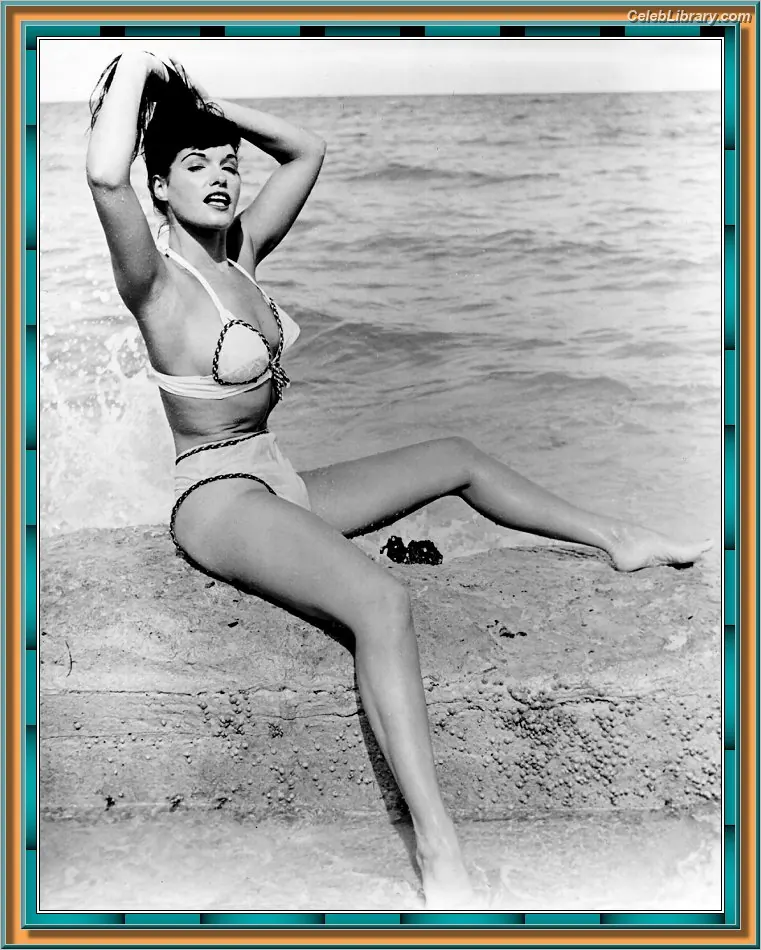 Bettie Page photo 14 of 1564