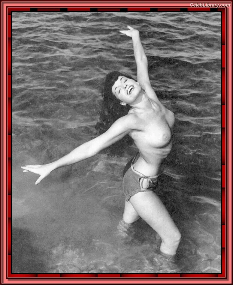 Bettie Page photo 4 of 1564