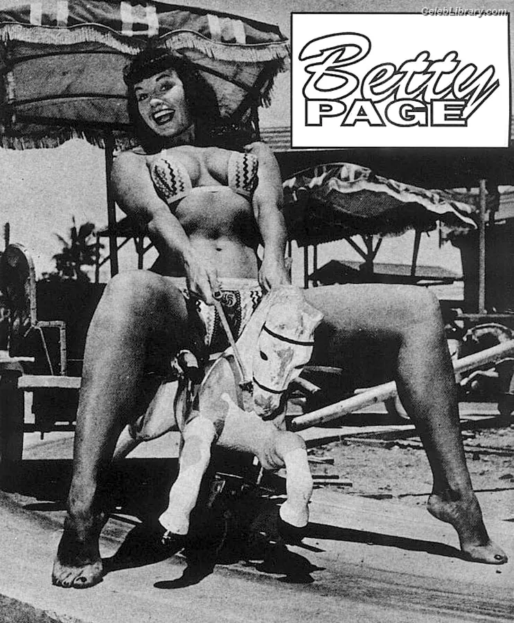 Bettie Page photo 12 of 1564