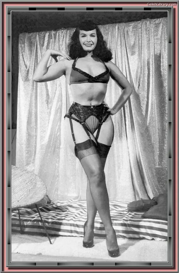 Bettie Page photo 2 of 1564