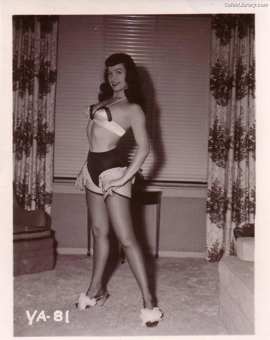 Bettie Page photo 23 of 1564
