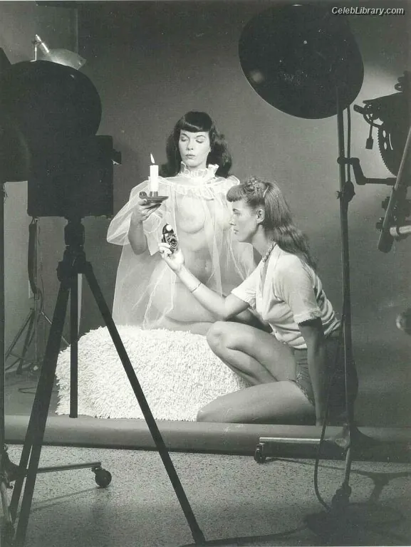 Bettie Page photo 3 of 1564