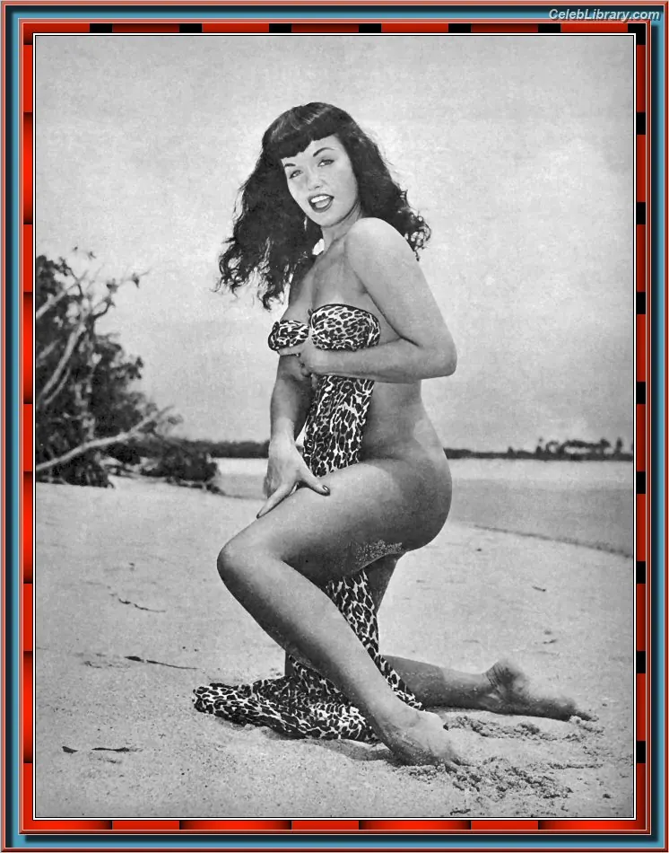 Bettie Page photo 10 of 1564