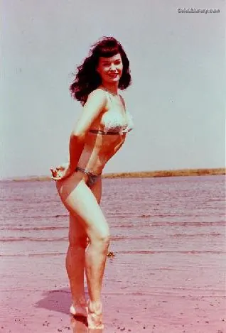Bettie Page photo 5 of 1564