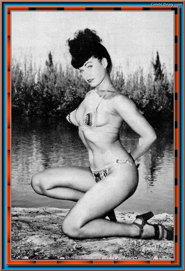 Bettie Page photo 21 of 1564