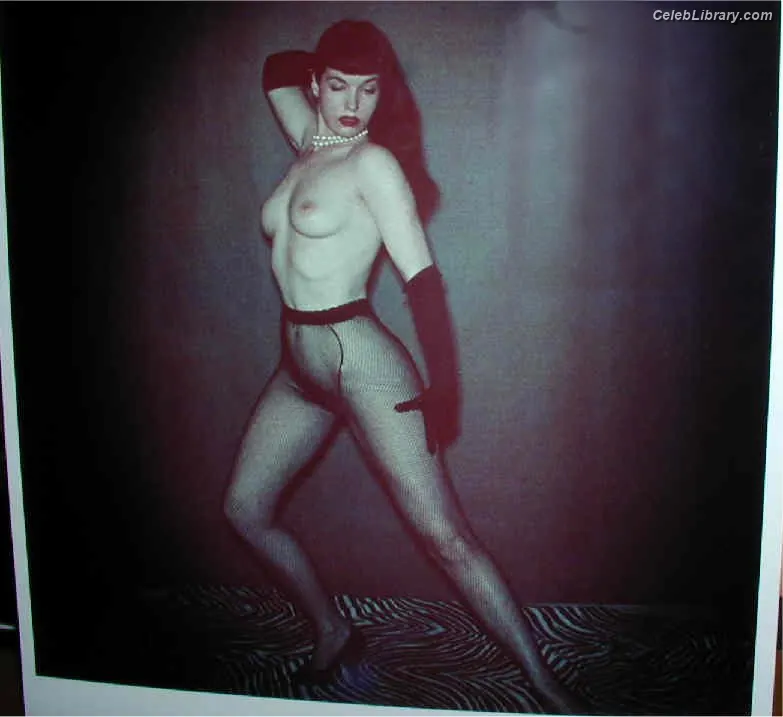 Bettie Page photo 3 of 1564