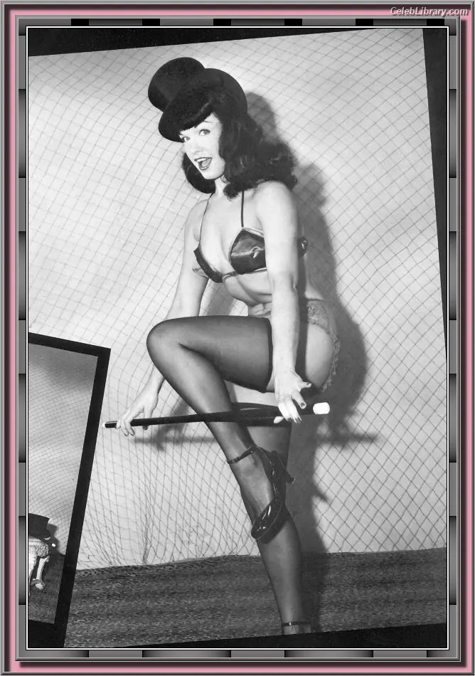 Bettie Page photo 18 of 1564