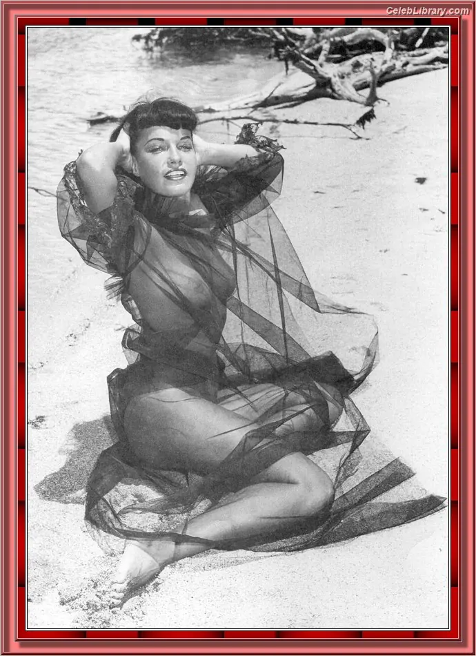 Bettie Page photo 19 of 1564