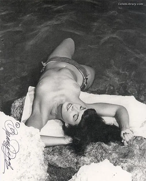 Bettie Page photo 12 of 1564