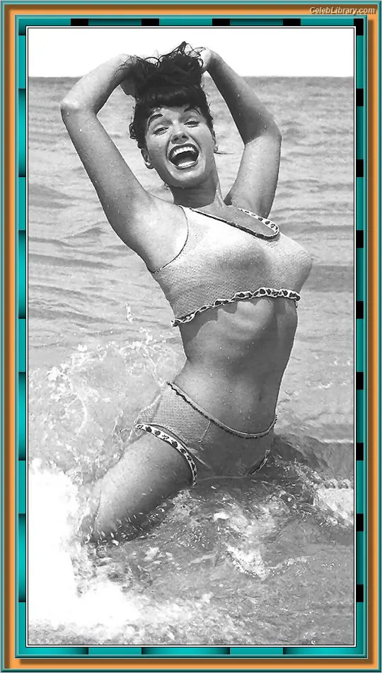 Bettie Page photo 12 of 1564
