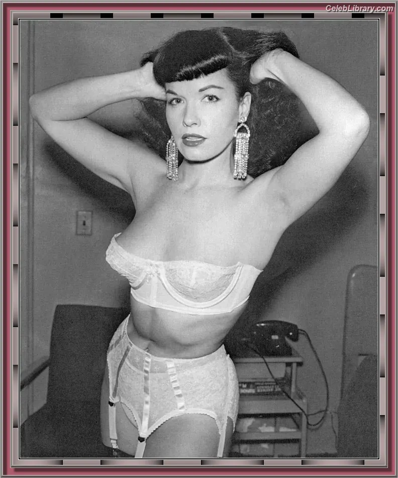Bettie Page photo 12 of 1564