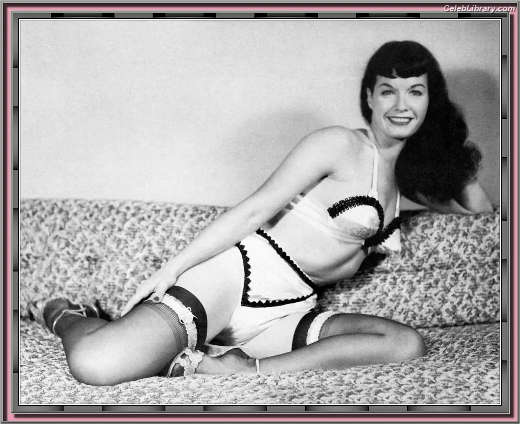 Bettie Page photo 16 of 1564