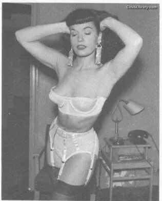 Bettie Page photo 6 of 1564