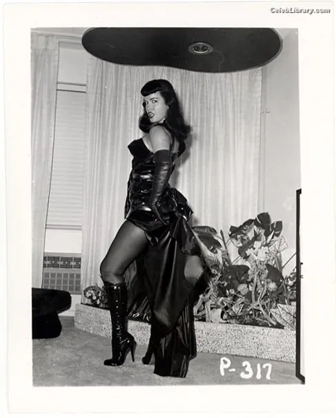 Bettie Page photo 11 of 1564