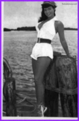 Bettie Page photo 18 of 1564