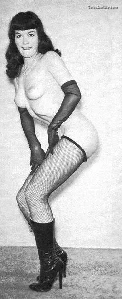 Bettie Page photo 1 of 1558