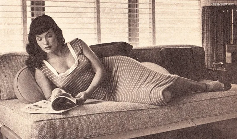 Bettie Page photo 15 of 1558