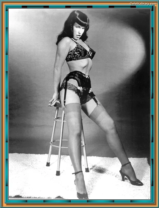 Bettie Page photo 20 of 1558