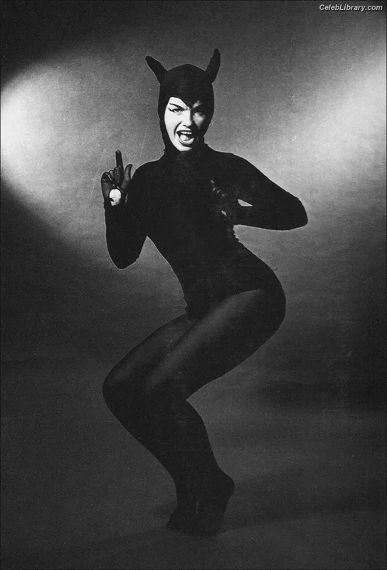 Bettie Page photo 22 of 1558