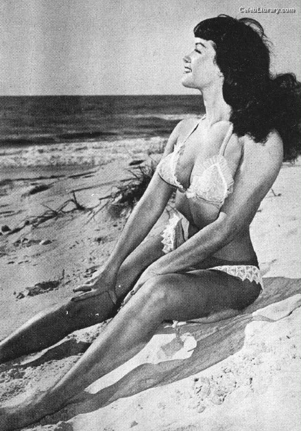 Bettie Page photo 24 of 1558