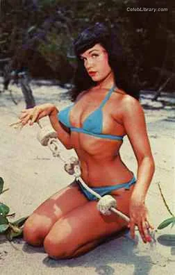 Bettie Page photo 17 of 1558