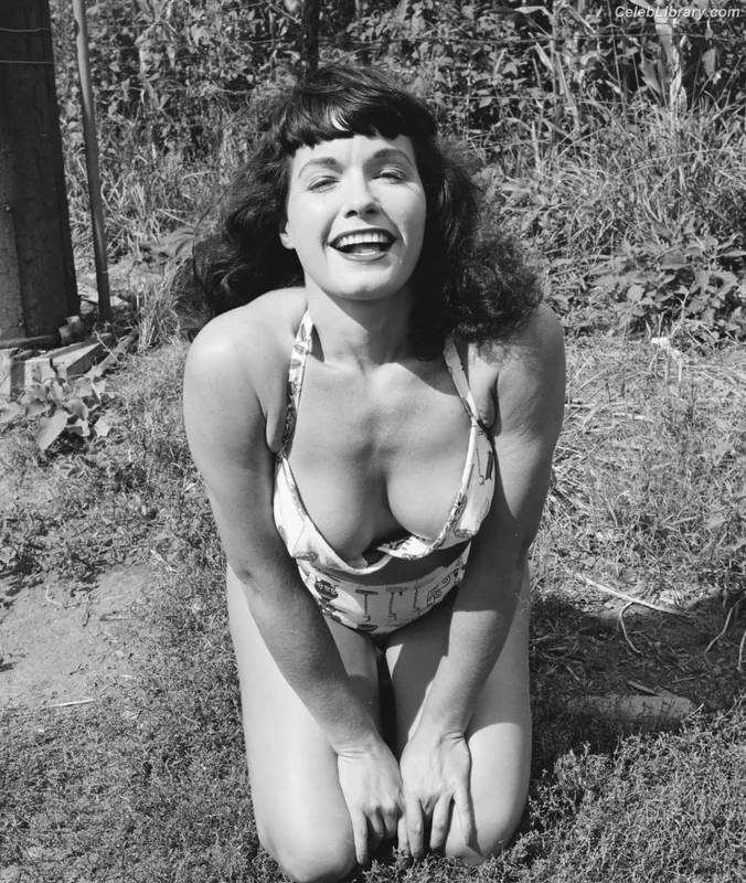 Bettie Page photo 14 of 1558
