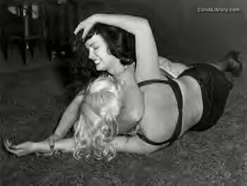 Bettie Page photo 17 of 1558