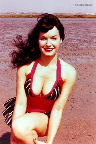 Bettie Page photo 4 of 1558