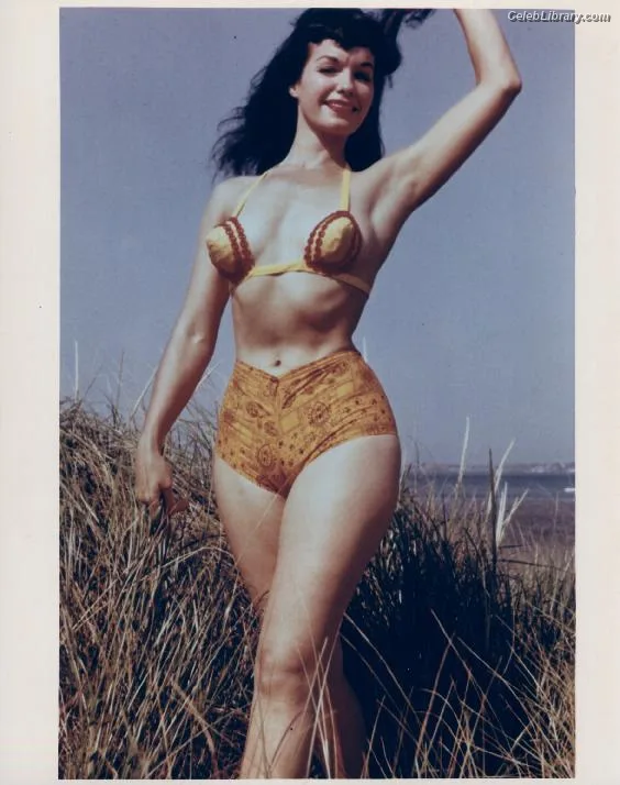 Bettie Page photo 16 of 1558