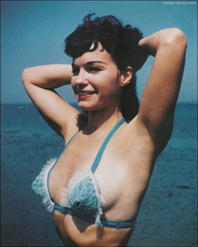 Bettie Page photo 16 of 1558