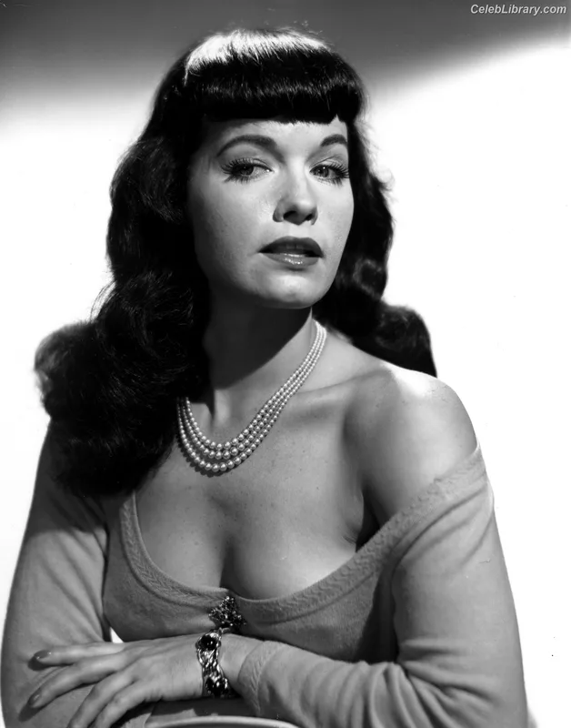 Bettie Page photo 19 of 1558
