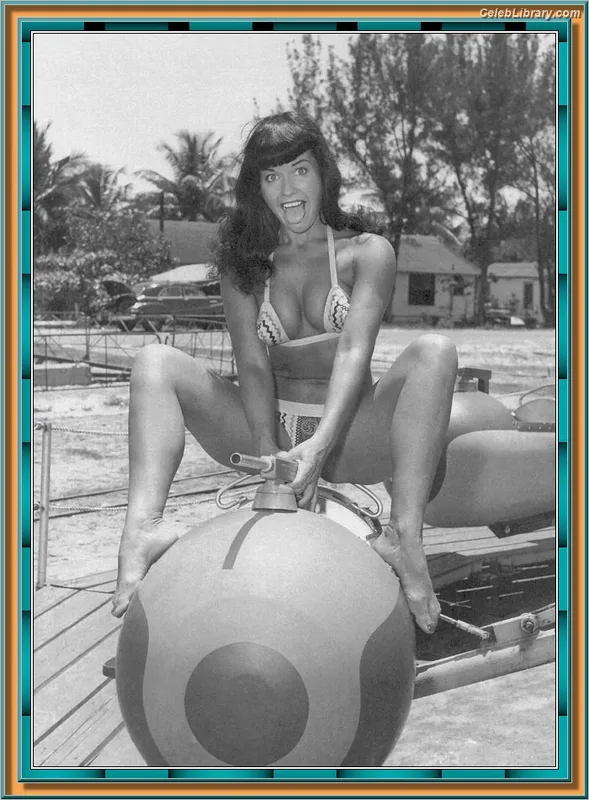 Bettie Page photo 24 of 1558