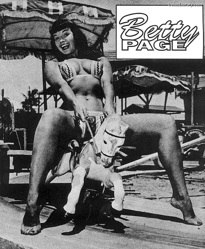 Bettie Page photo 10 of 1558
