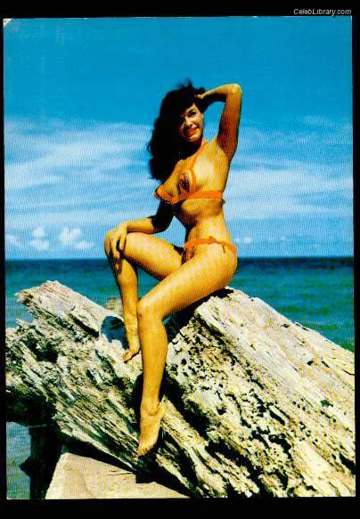 Bettie Page photo 15 of 1558
