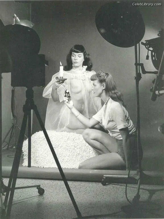 Bettie Page photo 24 of 1558