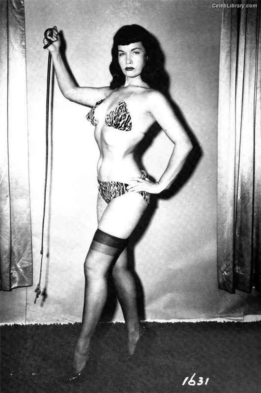 Bettie Page photo 16 of 1558