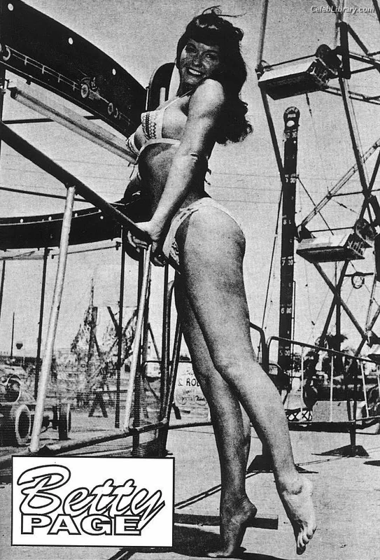 Bettie Page photo 13 of 1558
