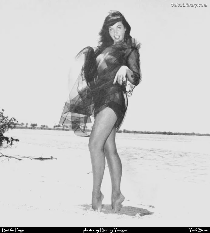 Bettie Page photo 19 of 1558