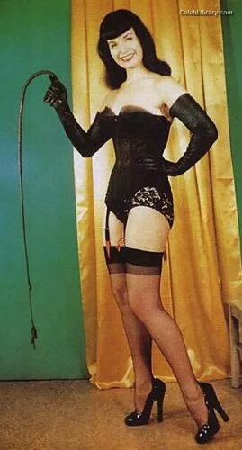 Bettie Page photo 20 of 1558
