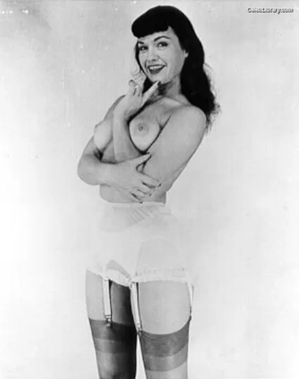 Bettie Page photo 12 of 1558