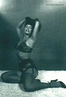 Bettie Page photo 17 of 1558