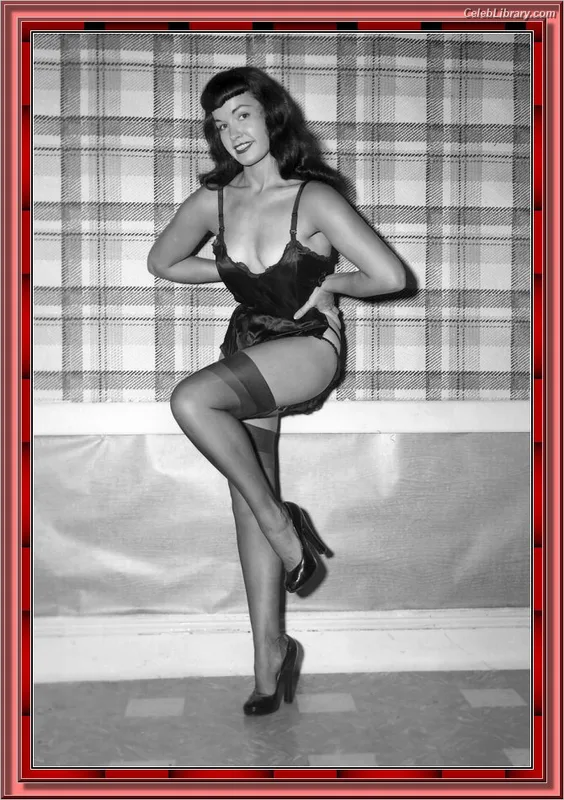 Bettie Page photo 22 of 1558