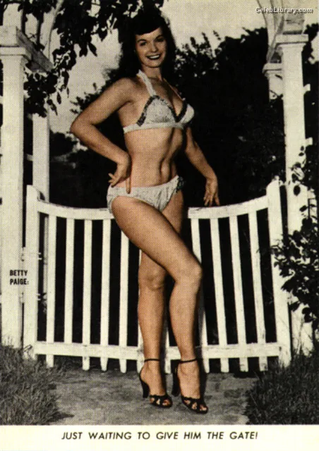 Bettie Page photo 23 of 1558