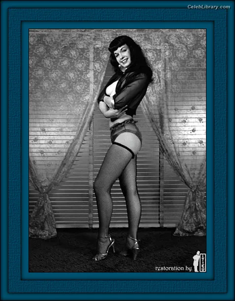 Bettie Page photo 6 of 1558