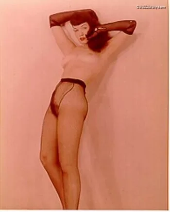 Bettie Page photo 13 of 1558